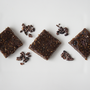 Quadrotti di noci pecan e cioccolato