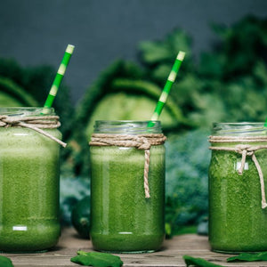 detox kale smmothie con erba di grano